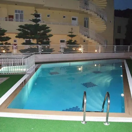 ホテル Babadan Boutique 3*